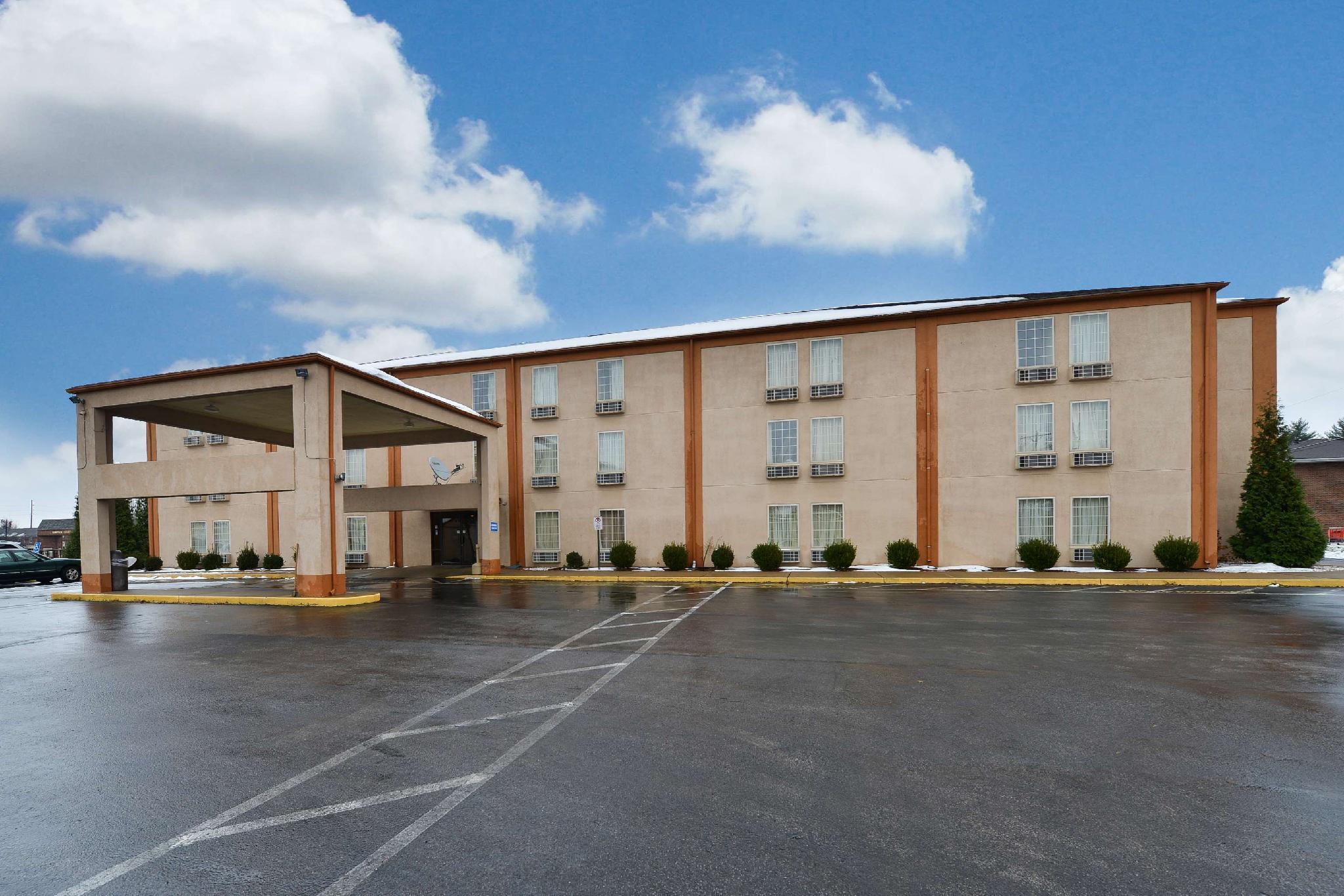 Americas Best Value Inn Evansville East Exterior foto